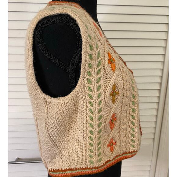 Vintage Handmade Knitted Bolero Vest Floral Granny Core Boho 70s - Picture 2 of 6